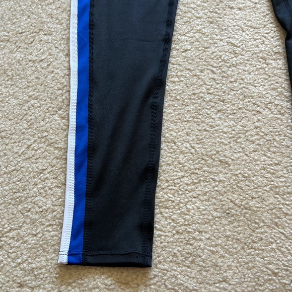 Freshman Black striped side leggings. Size Small - Picture 7 of 12